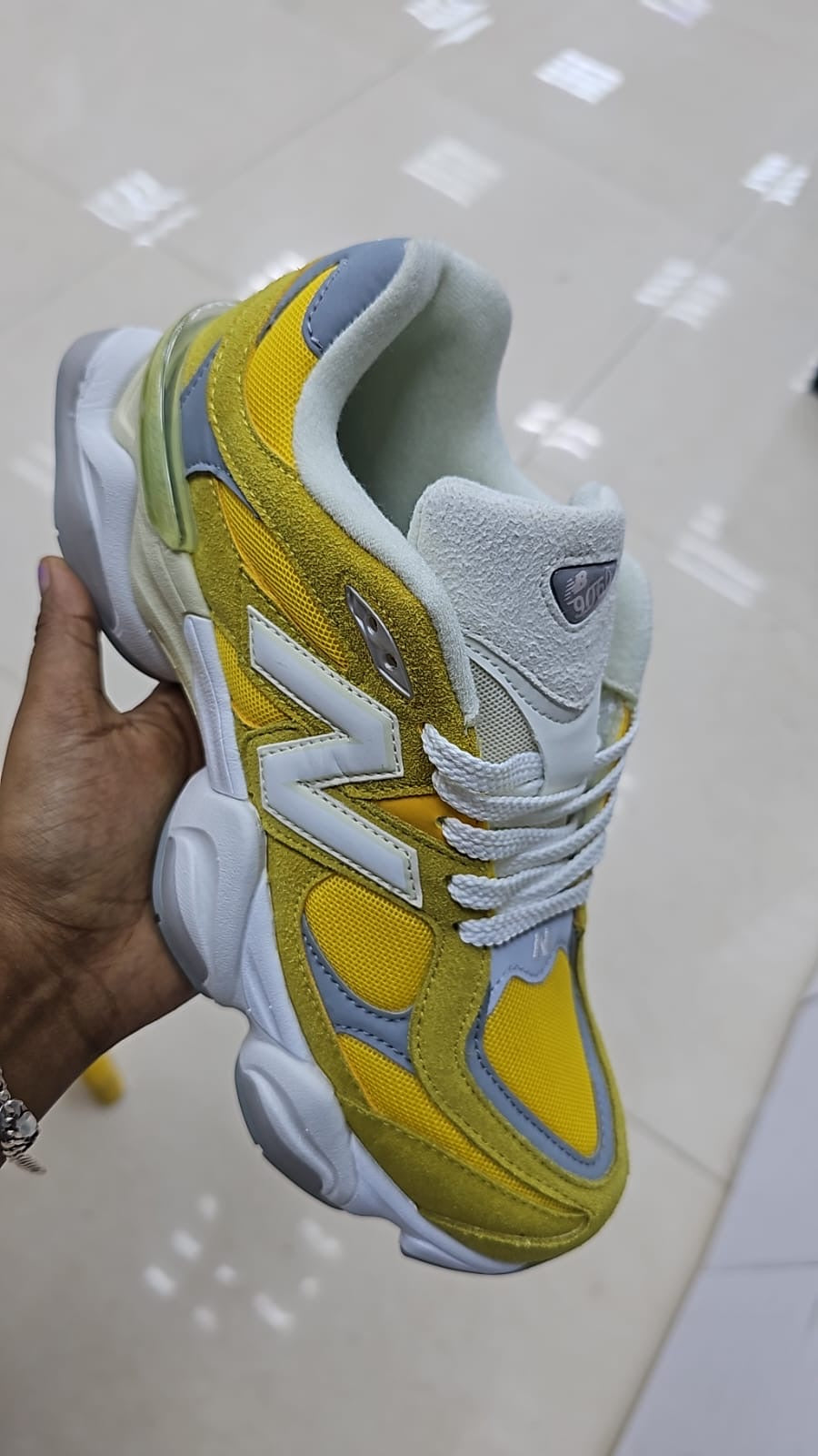 New Balance 9060